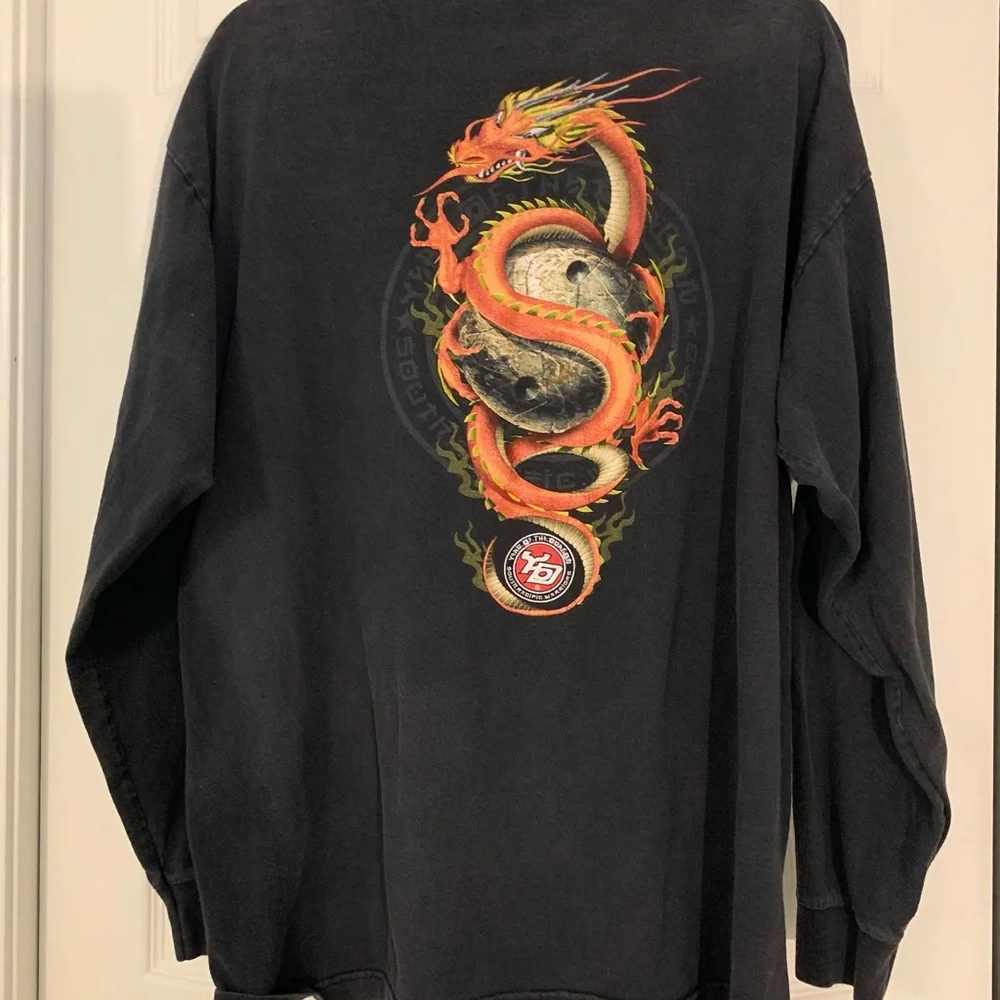 Year of The Dragon Black Graphic Tee with Dragon Logo Long Sleeve Streetwear XL - Picture 4 of 7